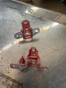2011 - 2018 Dodge Ram 1500 PASSENGER Right Front Door Hinges  Pair OEM Hinge - Bild 1 von 2