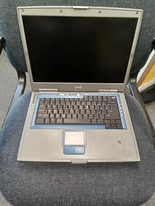 Dell Inspiron 8600 15.4" Intel Pentium M 1.40 GHz 512MB RAM 40GB HDD Win XP Pro - Picture 1 of 6
