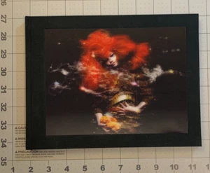 SUPER RARE BJORK Biophilia Manual Edition 2CD Book w/Letter - Only 2000 Made - Picture 1 of 12