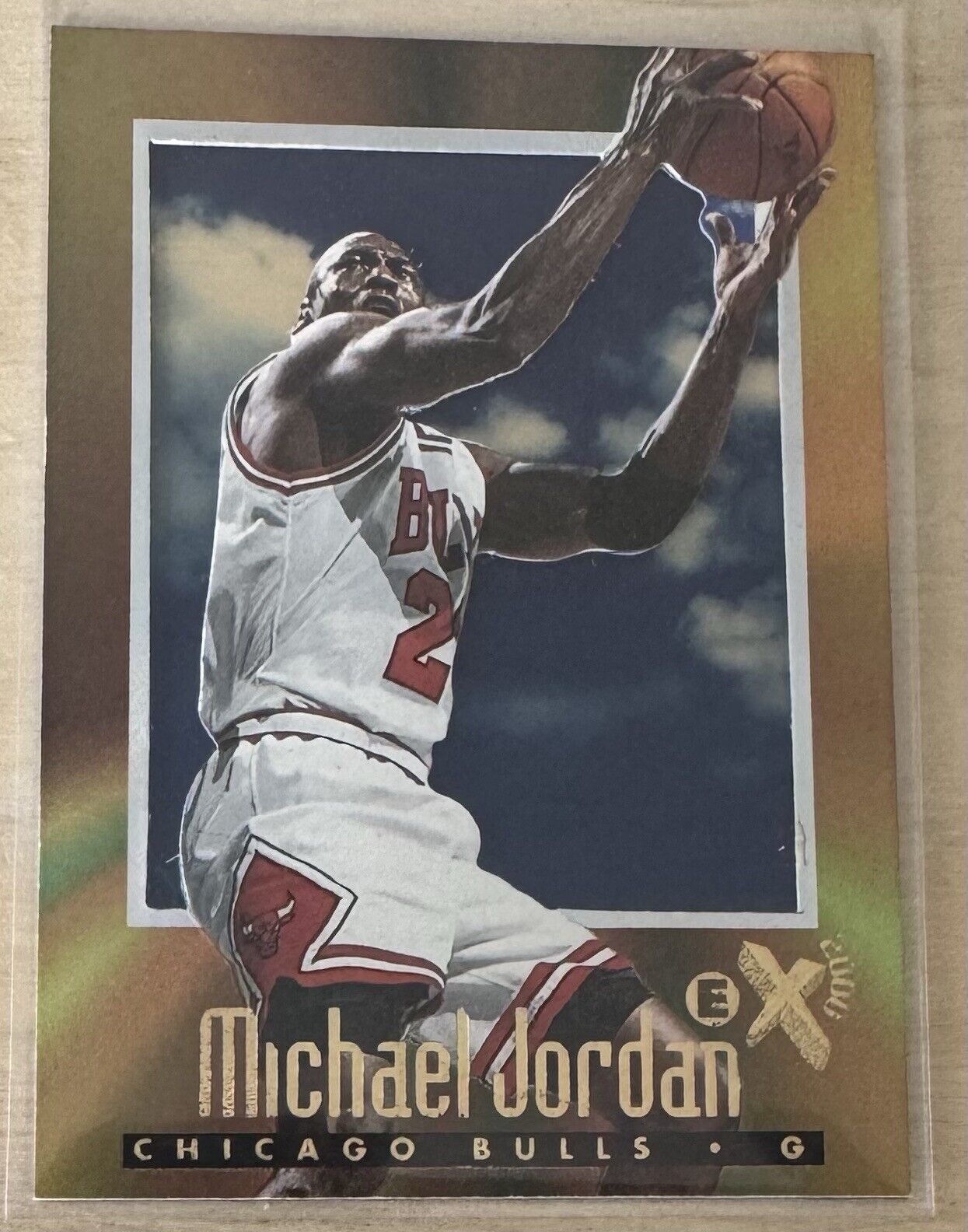 MICHAEL JORDAN 1996-97 Fleer Skybox EX E-X2000 # 9 Chicago Bulls HOF GOAT