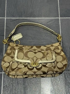 Coach Poppy Signature 18756 Women's Shoulder/Handbag Beige Canvas Gold Trim - Picture 1 of 14