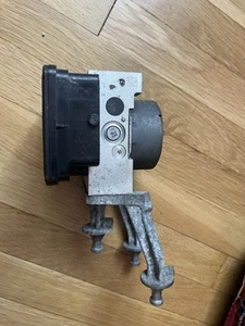 2015-2023 Dodge Charger ABS Anti-Lock Brake Pump Assembly Control Module w/o adp - Picture 1 of 4