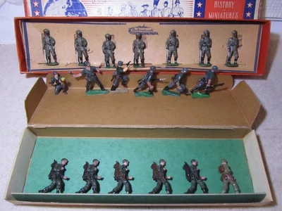 soldados de juguete auténticos Foto 1 de 4