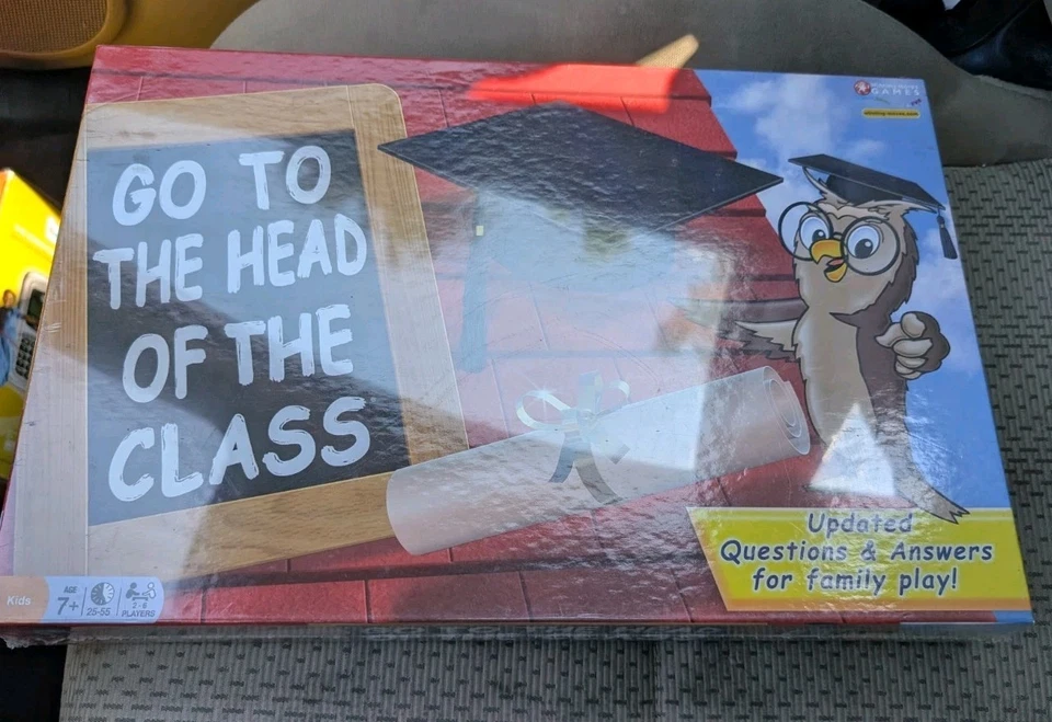 Hasbro Go To The Head Of The Class classic all-family quiz board game 2005 NEW - Image 1 of 2