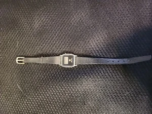 RELOJ DIGITAL MARCA ESTELAR VINTAGE MUJER CUERO Y DORADO SIN PROBAR - Imagen 1 de 4