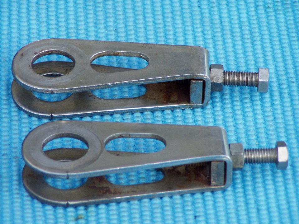 Ajustadores de cadena K Honda CB750 CB550 CB500 K VF750 VF700 F Foto 1 de 4