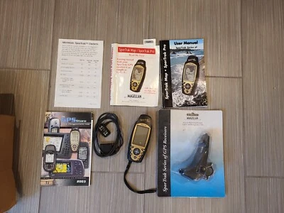 Magellan SporTrak Map Handheld GPS Camping Hiking bundle w/ bike mount - Image 1 of 4