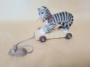 Randy D. Tate Tabby Cat on Cheese & Mouse Pull Toy, Figurine, scratches - Picture 1 of 9