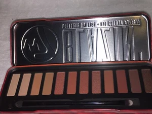 W7 | Blazin' Eyeshadow Makeup Palette | Tones: Creamy Mattes & Shimmer Metallics - Picture 1 of 4