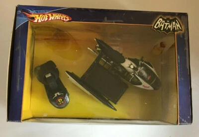 VINTAGE BATMAN 1966 TV SERIES 1:12 BATCYCLE & SIDECAR SET #P6923 HOT WHEELS 2009 - Image 1 of 3
