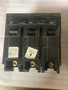 SIEMENS Q335 TYPE QP 3 POLE 35A 240VAC 60Hz CIRCUIT BREAKER NEW - Picture 1 of 2