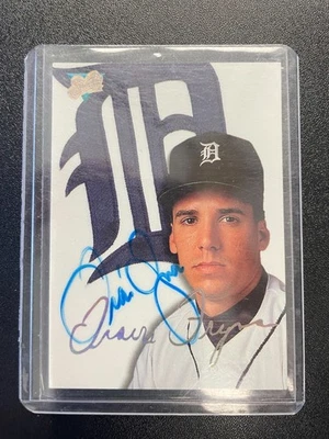 1993 Studio - Travis Fryman #108 Detroit Tigers auto signed - Image 1 of 2