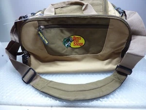 BASS PRO SHOP WEATHER RESISTANT SIX POCKETS SOFT TACKLE GEAR BAG 16 X 10 X 8'' - Picture 1 of 6