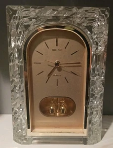 Vtg ELEGANT -SEIKO- Quartz CRYSTAL Ice Mantle Shelf Desk CLOCK WORKS - Picture 1 of 2