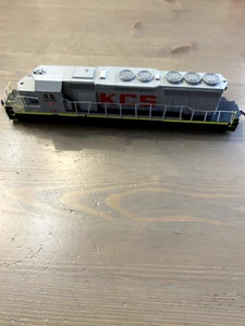 BACHMANN K090930 HO Scale SD40-2 Locomotive with Sound KCS - Gray #647 - Picture 1 of 3