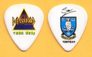 Def Leppard Rick Savage Signature White Guitar Pick - 2018 Hysteria Tour - Picture 1 of 1