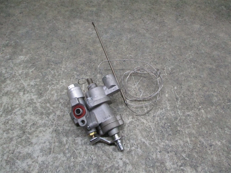 TERMOSTATO RANGO DOMETIC 4 X 3 X 2 PARTE # R2131-BSPFMO Foto 1 de 1