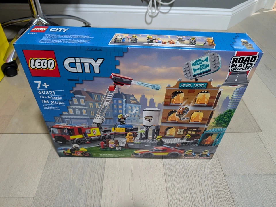 LEGO CITY 60321: Fire Brigade New/Sealed/Retired  - Image 1 of 4