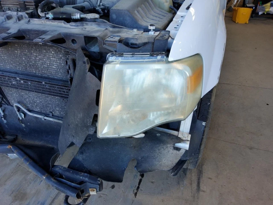 Driver Left Headlight Bright Background Fits 07-14 EXPEDITION 332373 - Изображение 1 из 1