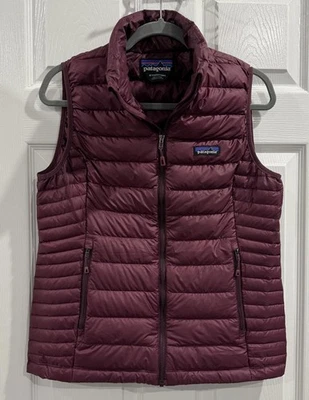 Women's Size Medium Patagonia Goose Down Sweater Burgundy Puffer Vest Full Zip - Image 1 of 4