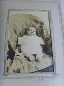 Cámara Antigua Años 1860 Bebé En Marco Tarjeta Montado Pennsylvania 44410 - Imagen 1 de 4
