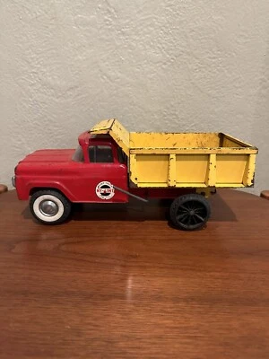 RARE VINTAGE 60S PRESSED STEEL NYLINT FORD DUMP TRUCK | RED | YELLOW | 5100 - Image 1 of 4