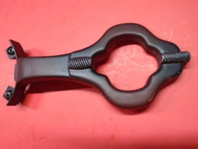 HAMPTON BAY CLARINGTON VENTILADOR DE TECHO BRAZO/SOPORTE DE REPUESTO BRONCE 4/09 Foto 1 de 4