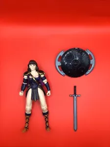 FIGURA SUELTA PRINCESA GUERRERA XENA FIGURA COMPLETA ARMAMENTO ESPADA SHEILD 1996 Toy Biz - Imagen 1 de 12