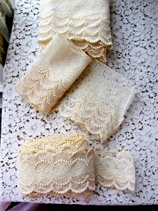VINTAGE LOT OF 7 Pc - 3 SIMILAR STYLES VICTORIAN  IVORY LACE-13 YARDS  23 INCHES - Picture 1 of 7