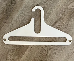 Vintage Mid Century Karhumuovi Finland Plastic Hanger MCM #17626 Hangers - Picture 1 of 4