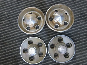 4 Mopar 70s Rallye Center Caps, 2 70/71, 2 72-74, Original, - Picture 1 of 2