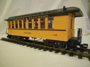 35800 LGB Durango & Silverton Coach luces figuras ruedas BB escala G a - Imagen 1 de 11