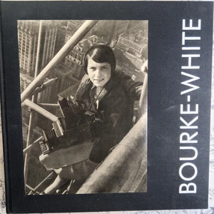 Margaret Bourke-White A Retrospective 1988 Exhibit Catalog Hardcover Photography - Picture 1 of 8