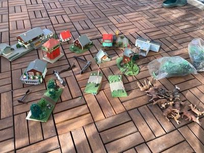 Modelleisenbahn Gebäude Landschaft Bäume Tiere H0 mit OVP - Bild 1 von 4