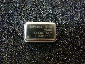 SARONIX VCXO Crystal Clock Oscillator 19.4400MHz 4-Pin **NEW** - Picture 1 of 2