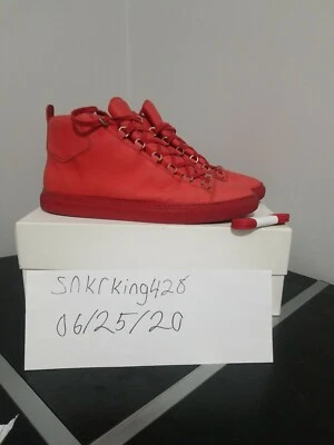 Мужские кроссовки Balenciaga Arena, красные/помада  - Изображение 1 из 4