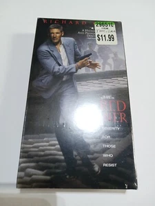 Rote Ecke (VHS, 1997) neu, werkseitig versiegelt mit MGM Wasserzeichen  - Bild 1 von 4