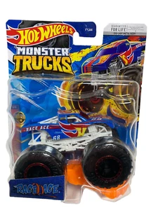 Hot Wheels  Monster Trucks Live 3/8 Race Ace Stocking Stuffer - Imagen 1 de 3