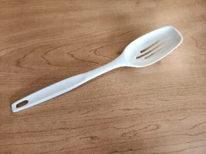 Vintage NEW Foley White Nylon Slotted Spoon 11" Heat Resistant Dishwash Safe USA - Picture 1 of 6