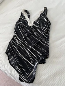 Seaspray Black & White Swimsuit. Size 16 - Picture 1 of 7