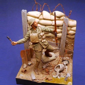 1:35 Resin Figures Model kit WW II British Soldier Grenadier W/Base Unassembled - Picture 1 of 2