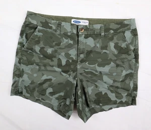 Old Navy Damen 14 The Everyday Short Camouflage Mid Rise Shorts - Bild 1 von 12