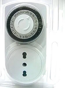 Timer 24 Ore PROGRAMMABILE ANALOGICO COMPATTO TEMPORIZZATO Orologio Step 30' 16A - Foto 1 di 3