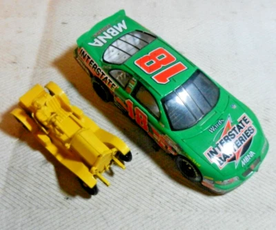 Bobby Labonte 18 Interstate Batteries 2000 Pontiac + Yellow 1914 Stutz Bearcat - Image 1 of 4