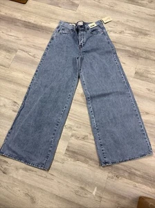 Universal Thread Women's Mid Rise Super Wide Leg Jeans Light Wash Size 6 - Picture 1 of 2