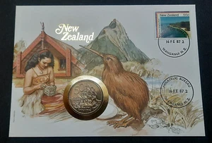 New Zealand - "BIRDS ~ KIWI ~ MAORI WOMAN ~ CANE CRAFT" Coin Cover PNC 1987 - Picture 1 of 15