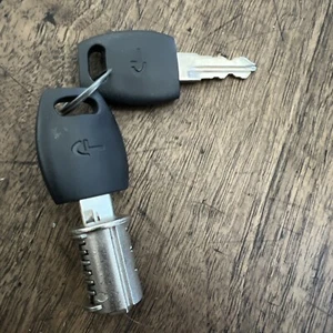Cyber Lock M1 CC Replacement Cylinder With 2 Keys Random Codes - Picture 1 of 8