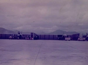 F-4 Phantom Jet On Tarmac In Vietnam Original Sleeve Color Photograph 3.5 x 5 - Picture 1 of 4