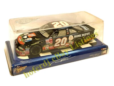 Winner's Circle NASCAR Tony Stewart #20 Home Depot Great Pumpkin Chevrolet 1:24 Foto 1 de 4