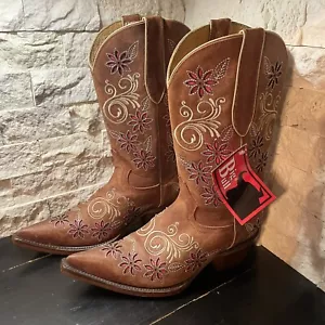 Bota de Vaquero Mujer Big Bull Cuero Marrón Floral Bordada Hecha en México 24/5.5 - Imagen 1 de 16